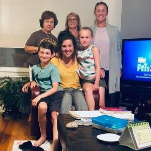 Meet your Posher, Stephanie